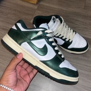 Wmns Dunk Low ‘Vintage Green’ 7.5Women